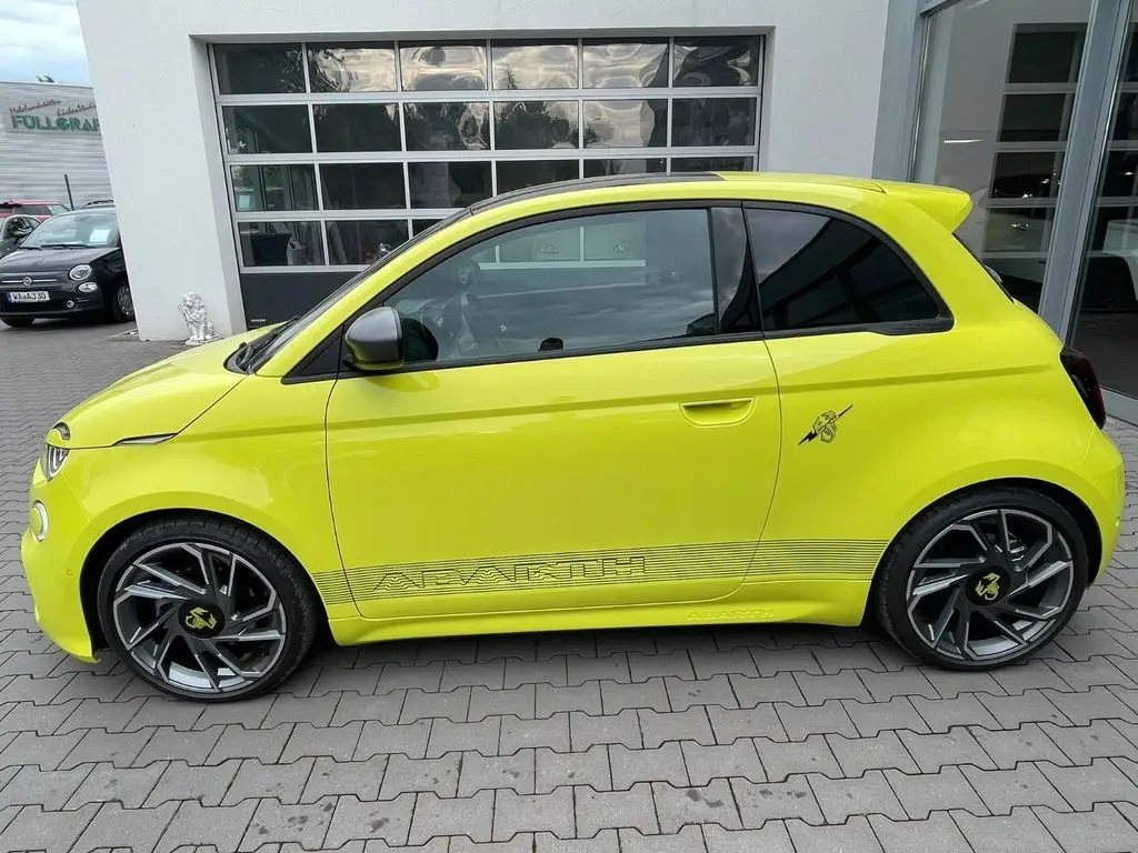 Photo 1 : Abarth 500 2023 Non renseigné