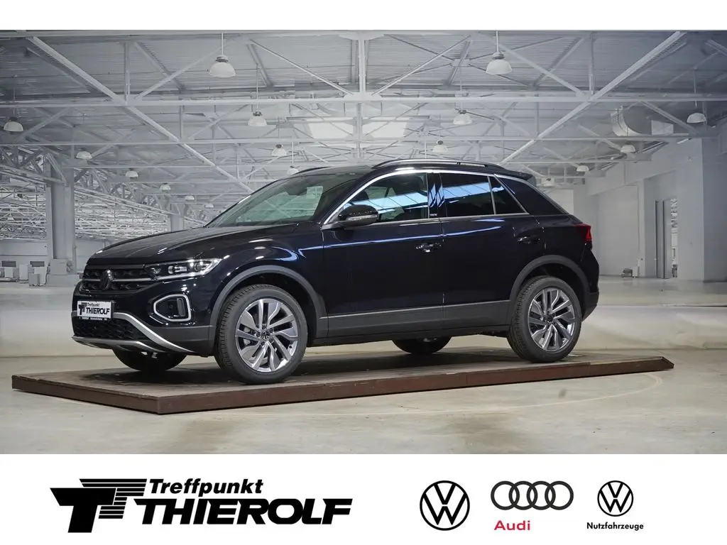 Photo 1 : Volkswagen T-roc 2024 Petrol