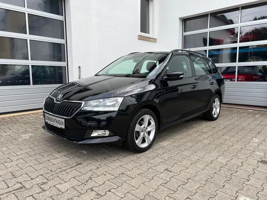 Photo 1 : Skoda Fabia 2019 Essence