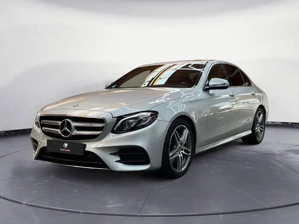 Photo 1 : Mercedes-benz Classe E 2017 Petrol