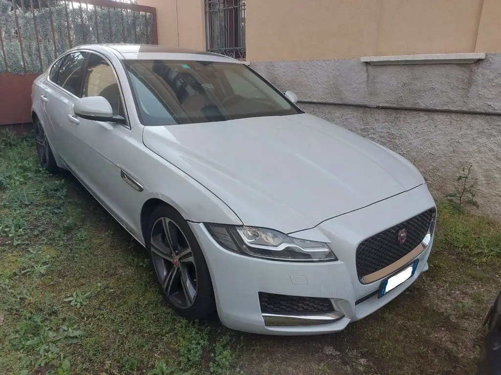 Photo 1 : Jaguar Xf 2016 Diesel