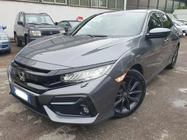 Photo 1 : Honda Civic 2021 Essence