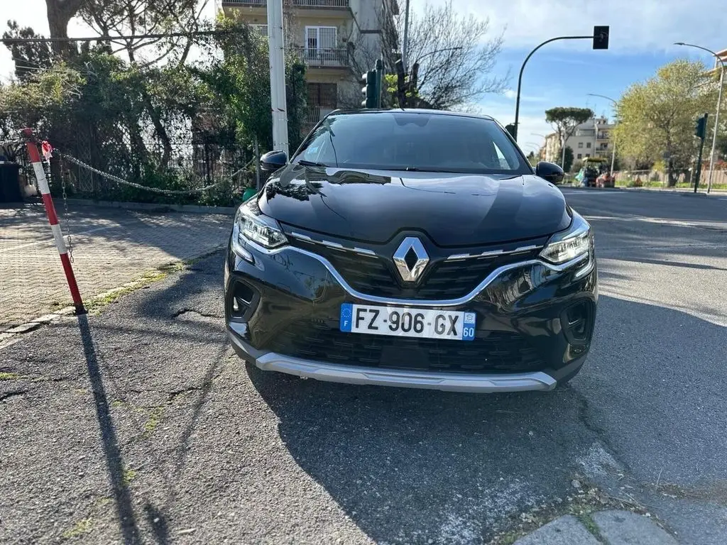 Photo 1 : Renault Captur 2021 Essence