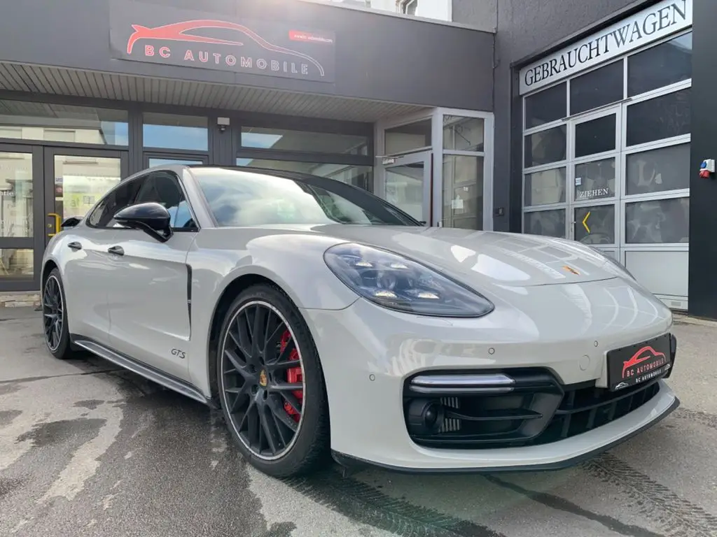 Photo 1 : Porsche Panamera 2019 Petrol