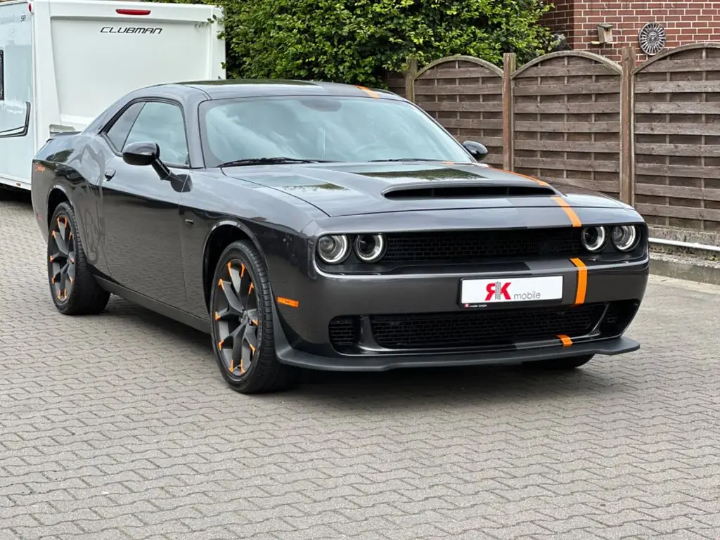 Photo 1 : Dodge Challenger 2021 Petrol