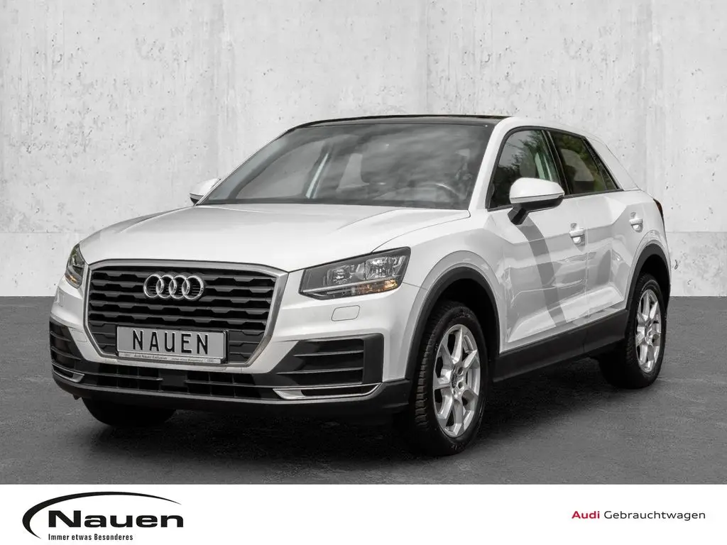 Photo 1 : Audi Q2 2017 Petrol