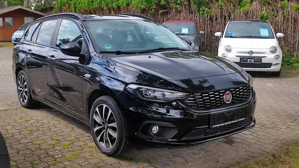 Photo 1 : Fiat Tipo 2021 Petrol