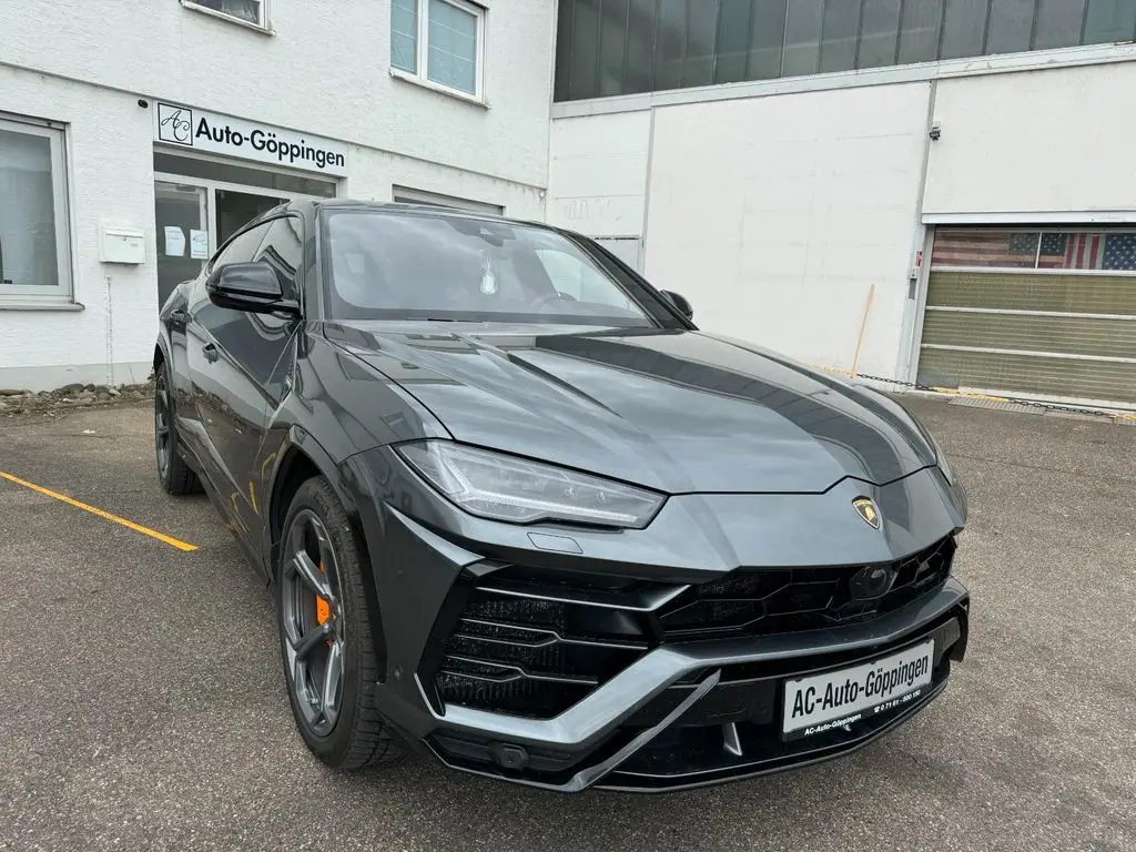 Photo 1 : Lamborghini Urus 2019 Petrol