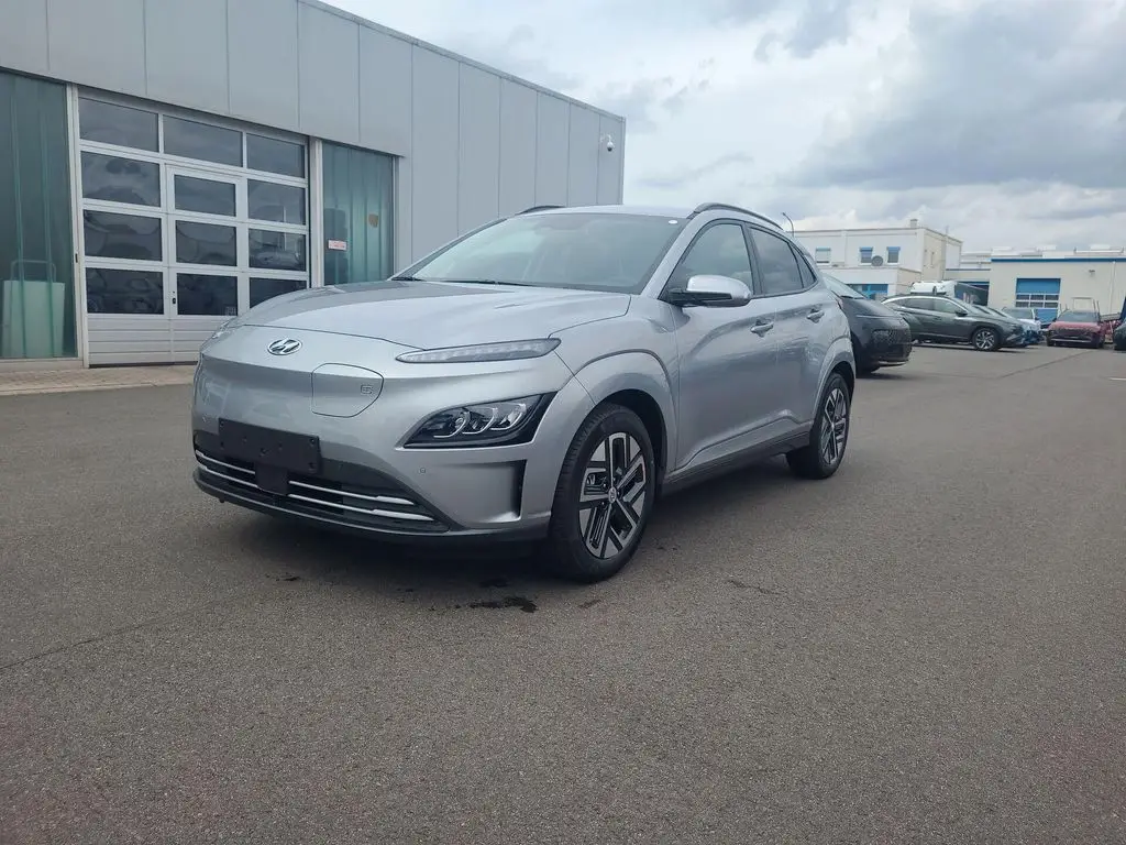 Photo 1 : Hyundai Kona 2023 Non renseigné