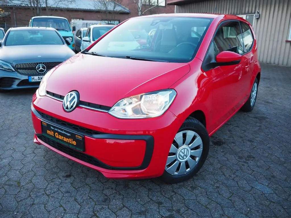 Photo 1 : Volkswagen Up! 2017 Petrol