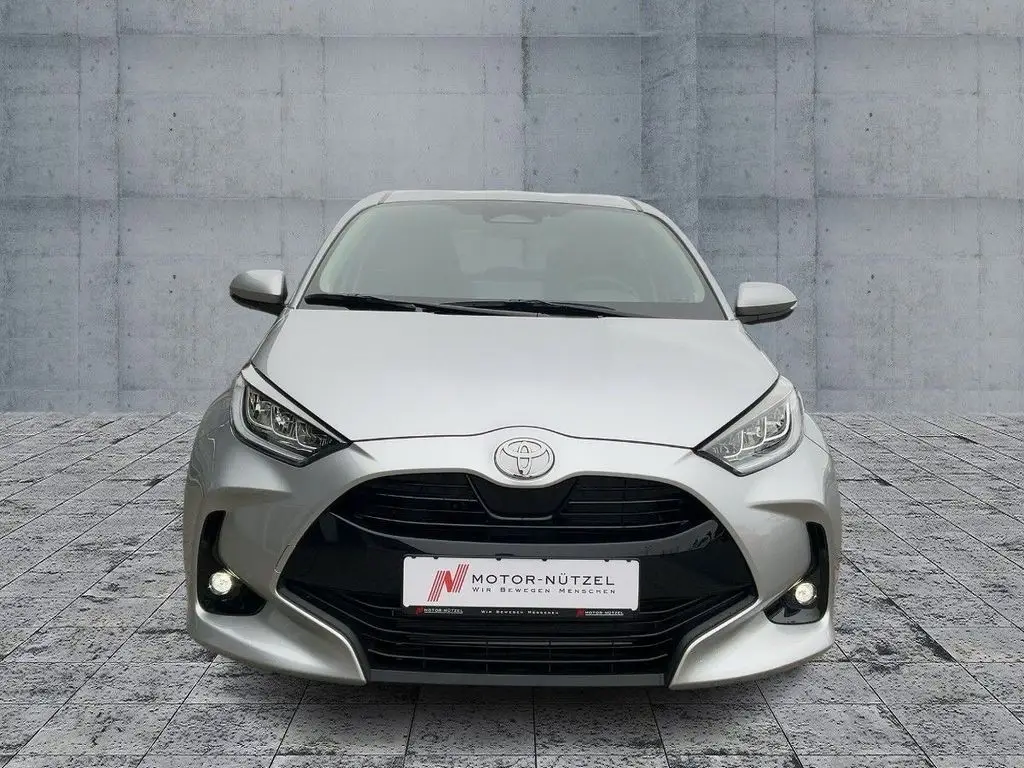 Photo 1 : Toyota Yaris 2024 Hybride