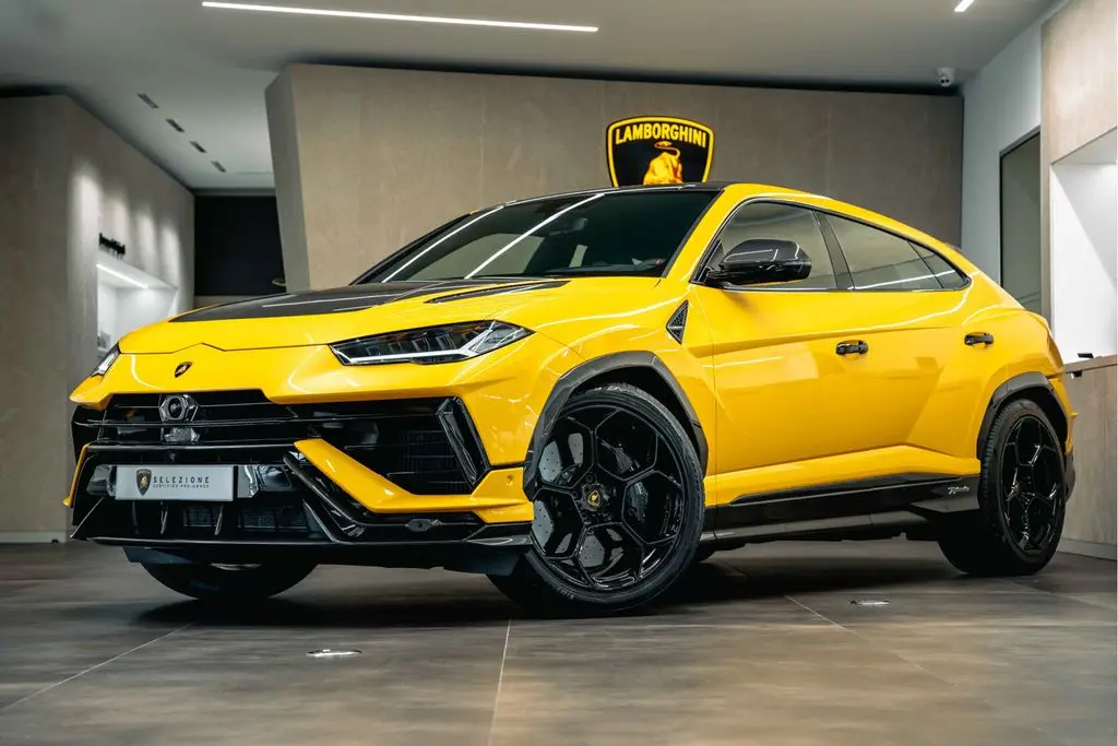 Photo 1 : Lamborghini Urus 2022 Petrol