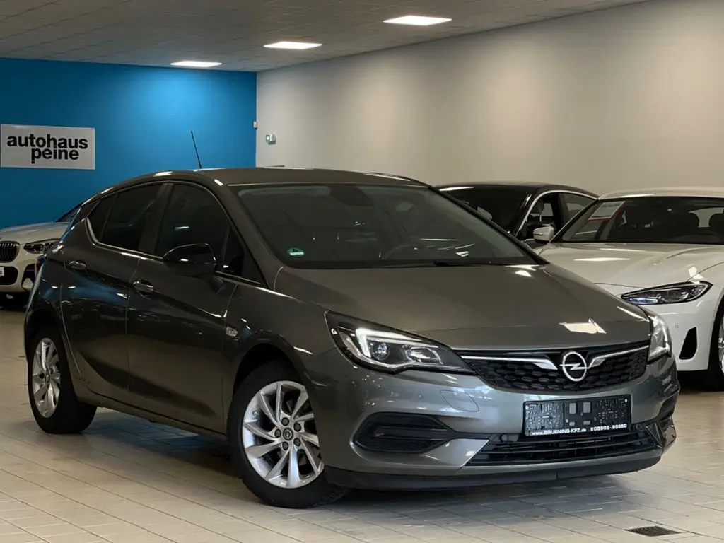 Photo 1 : Opel Astra 2021 Essence