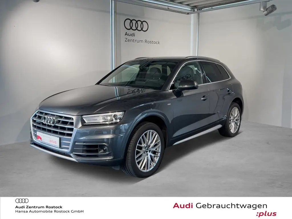 Photo 1 : Audi Q5 2020 Diesel