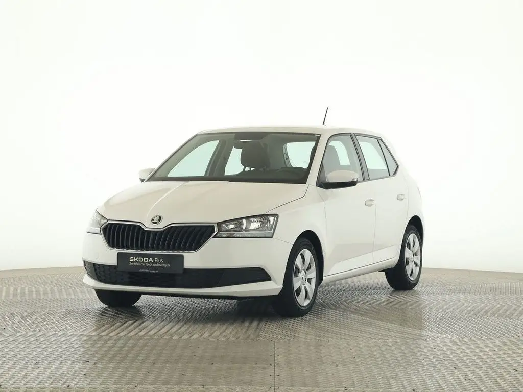 Photo 1 : Skoda Fabia 2021 Petrol