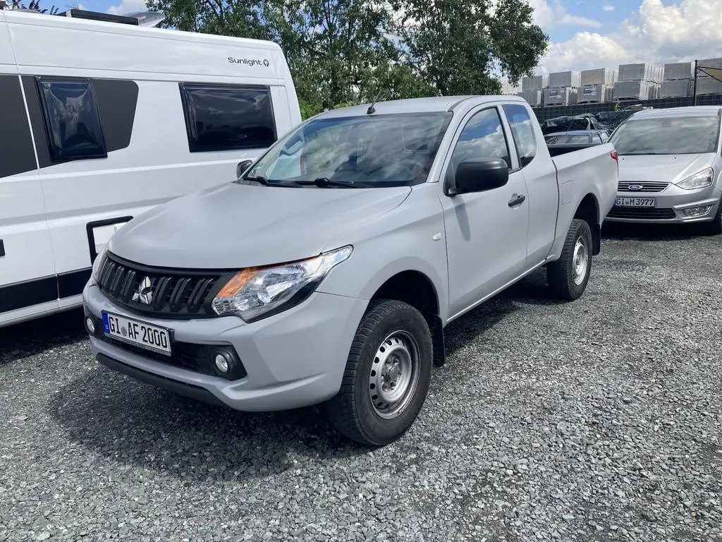 Photo 1 : Mitsubishi L200 2015 Diesel