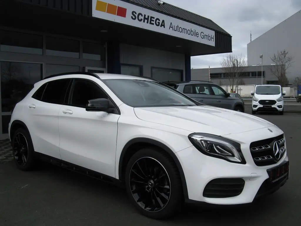 Photo 1 : Mercedes-benz Classe Gla 2020 Petrol