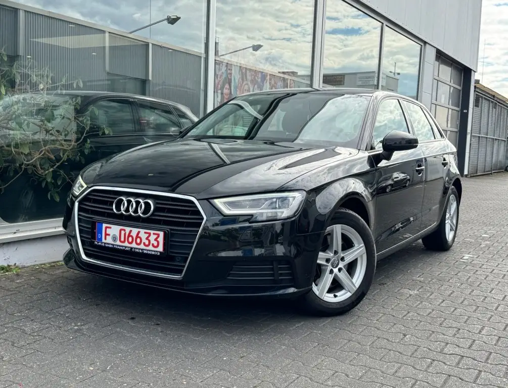 Photo 1 : Audi A3 2019 Diesel