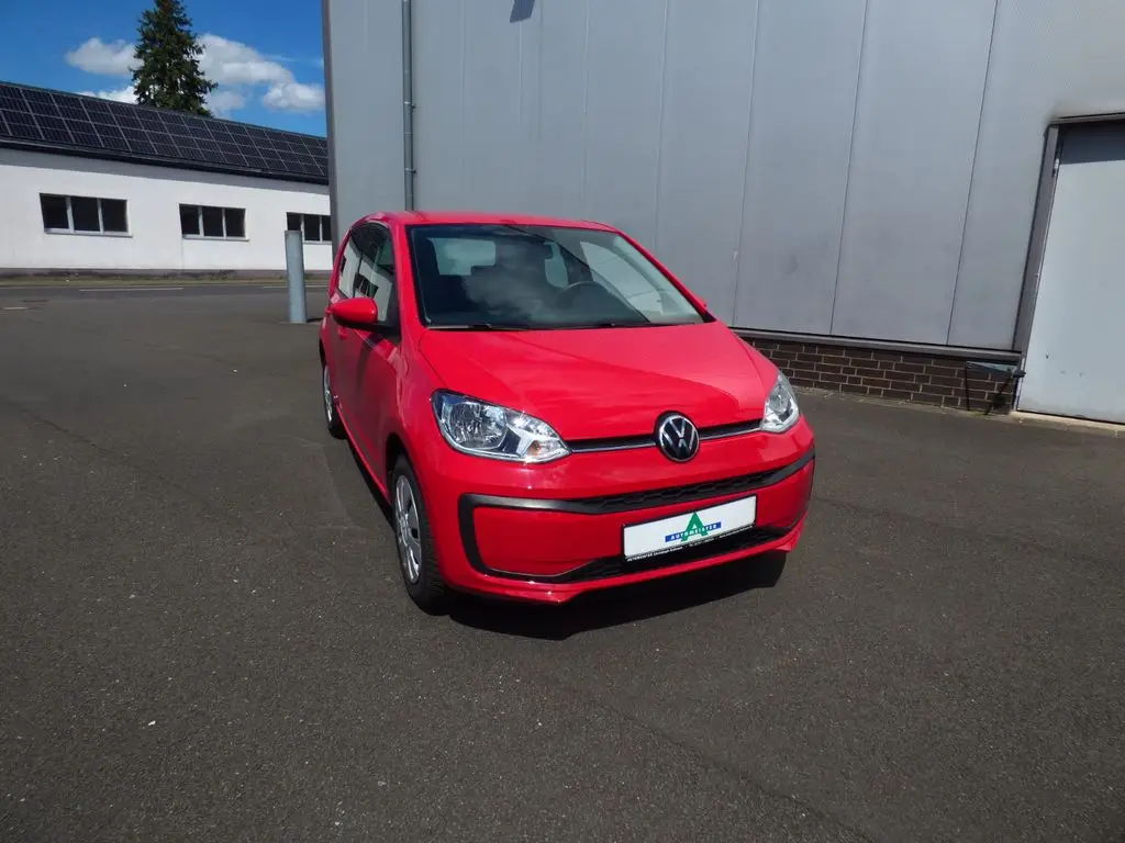 Photo 1 : Volkswagen Up! 2020 Petrol