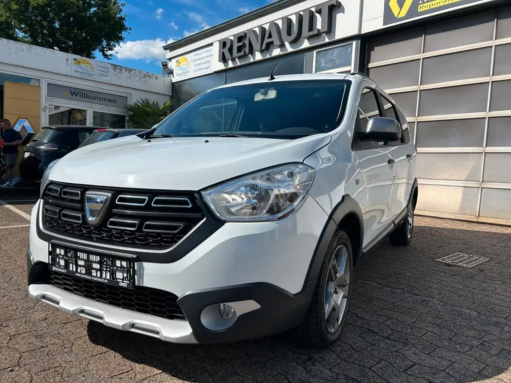 Photo 1 : Dacia Lodgy 2022 Petrol