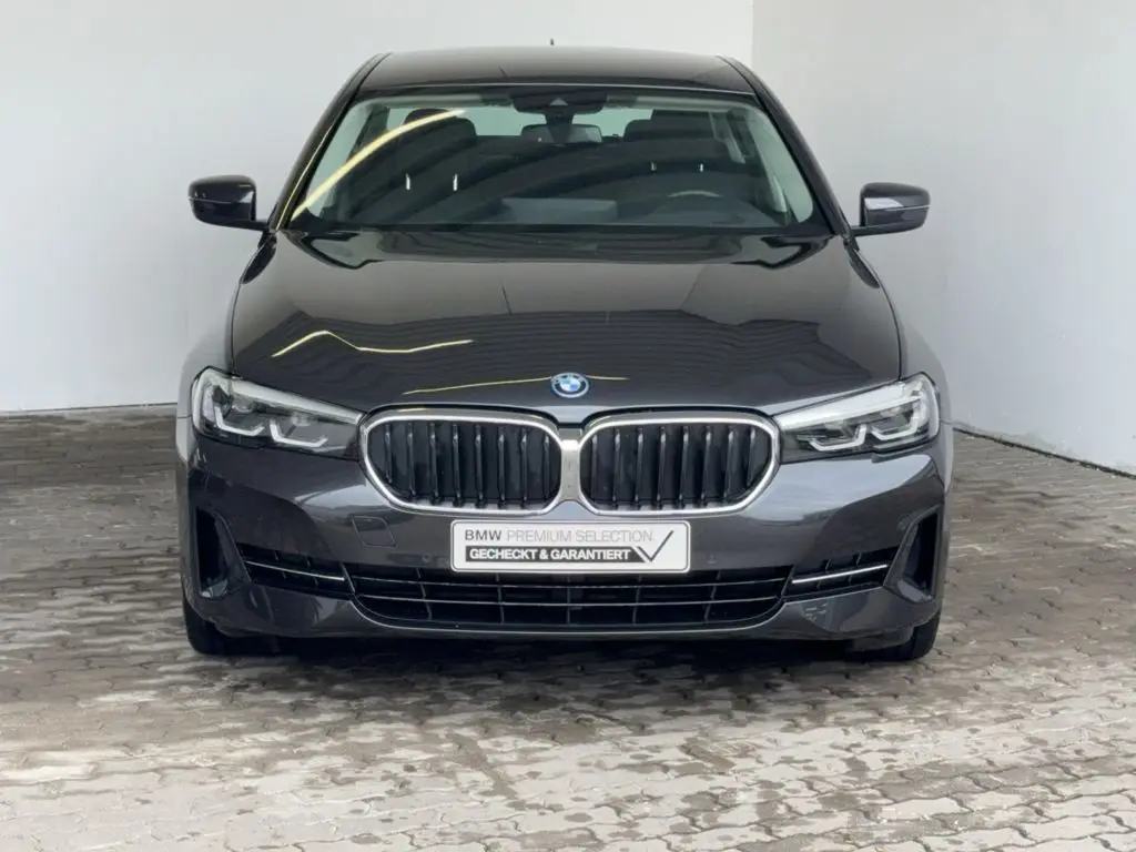 Photo 1 : Bmw Serie 5 2022 Hybrid