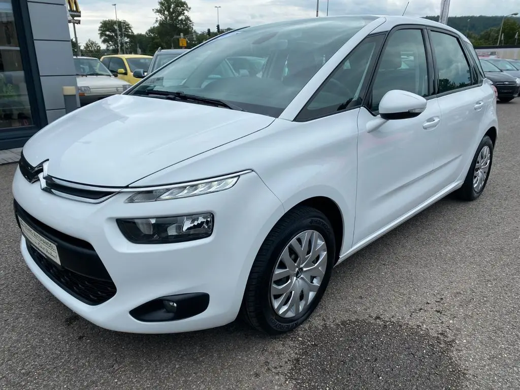 Photo 1 : Citroen C4 2015 Essence