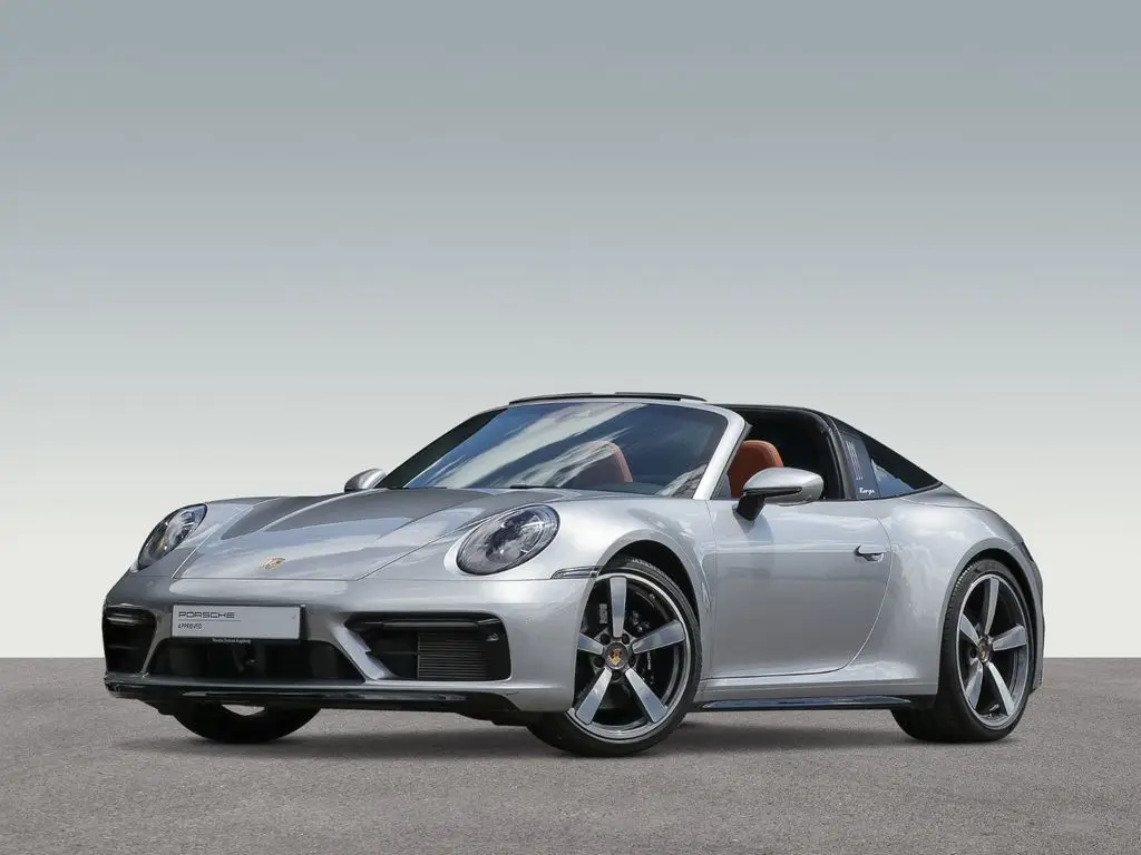 Photo 1 : Porsche 992 2024 Essence