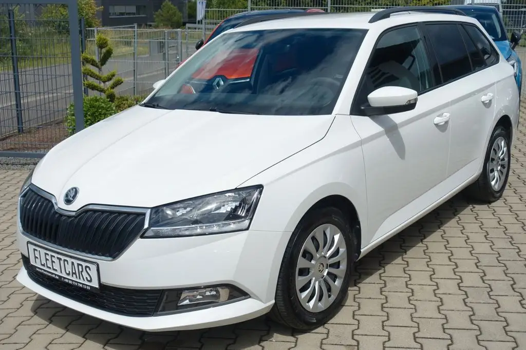 Photo 1 : Skoda Fabia 2022 Petrol