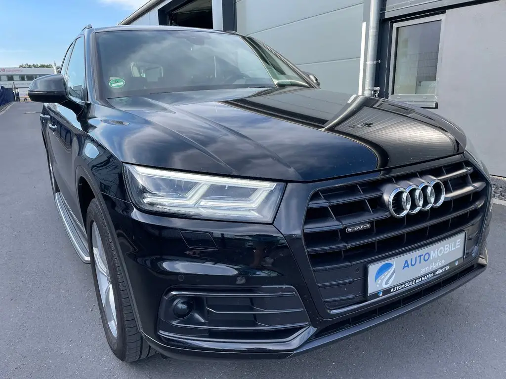 Photo 1 : Audi Q5 2019 Diesel