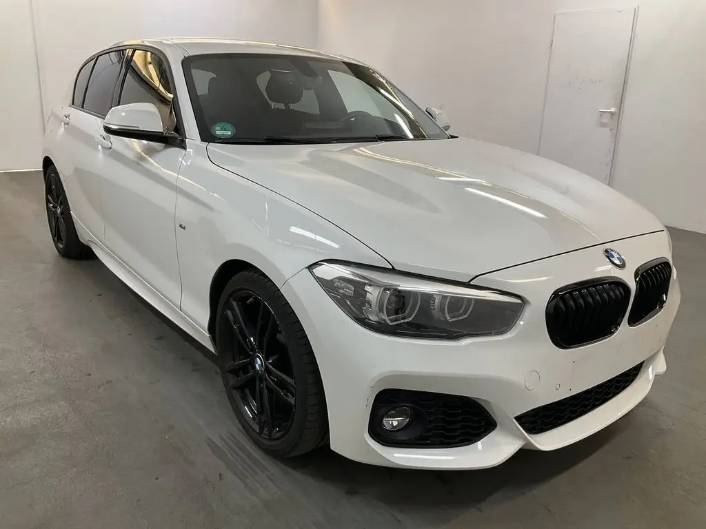 Photo 1 : Bmw Serie 1 2018 Petrol