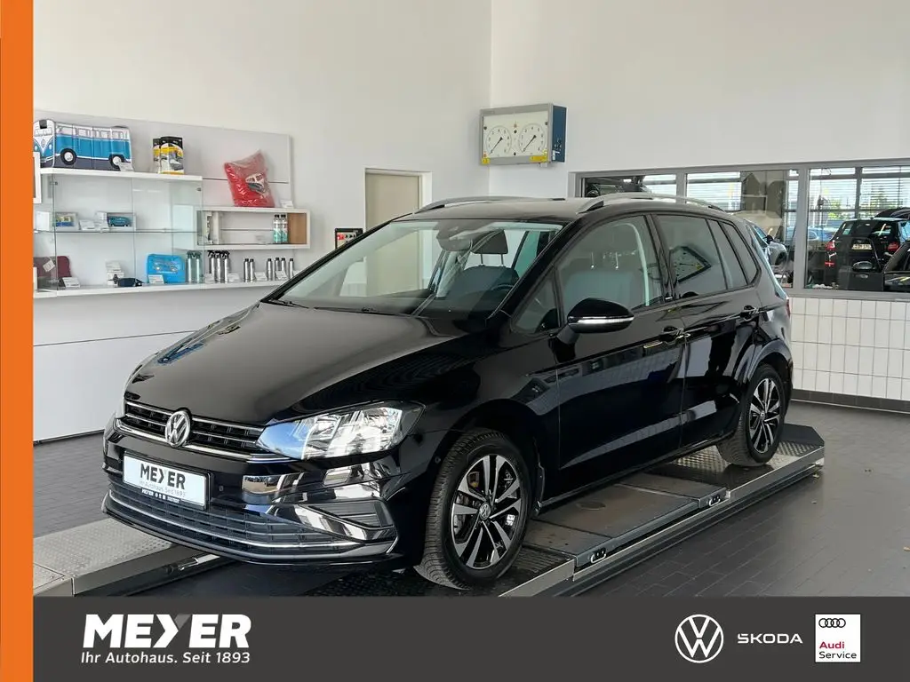 Photo 1 : Volkswagen Golf 2019 Essence