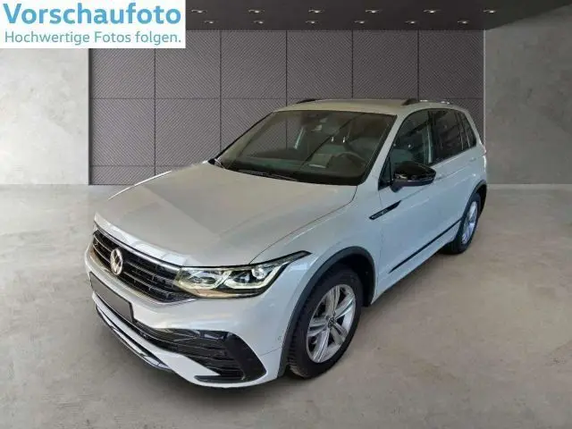 Photo 1 : Volkswagen Tiguan 2021 Essence