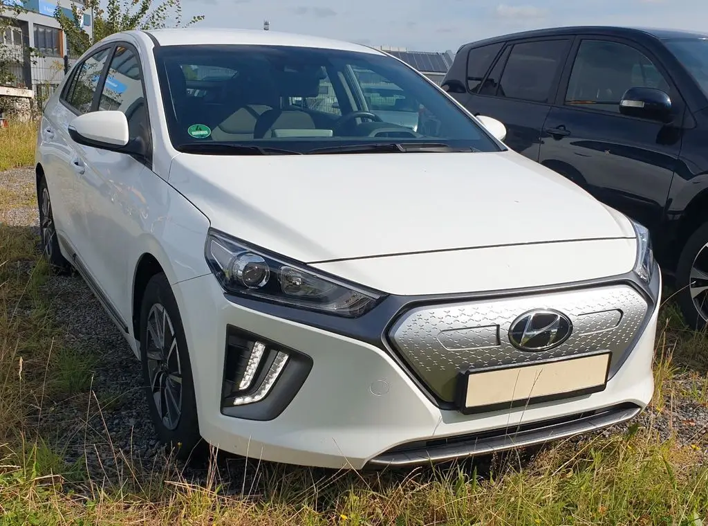 Photo 1 : Hyundai Ioniq 2021 Non renseigné