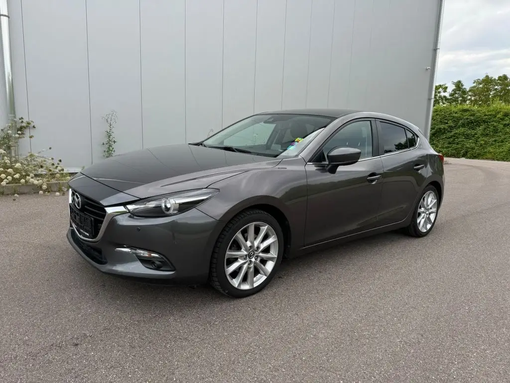 Photo 1 : Mazda 3 2018 Essence