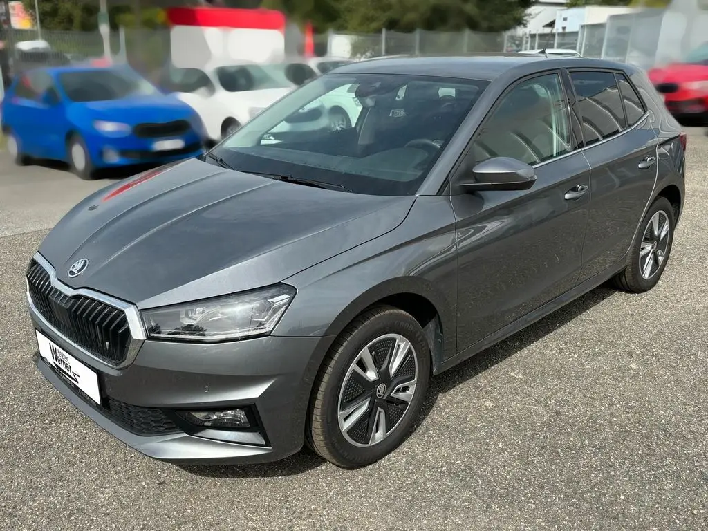 Photo 1 : Skoda Fabia 2023 Petrol