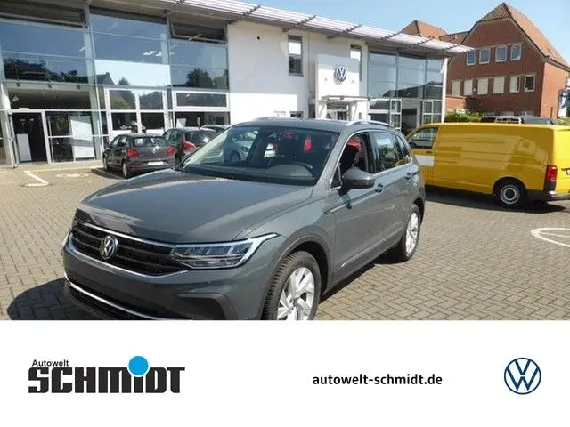 Photo 1 : Volkswagen Tiguan 2023 Petrol