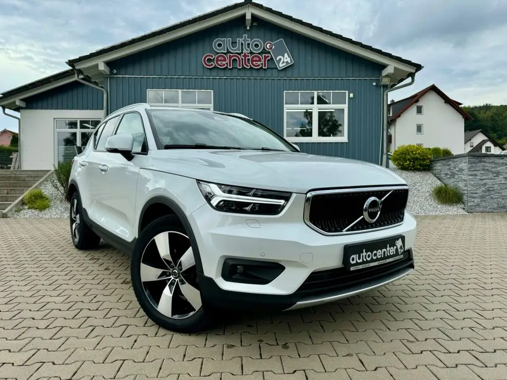 Photo 1 : Volvo Xc40 2022 Petrol