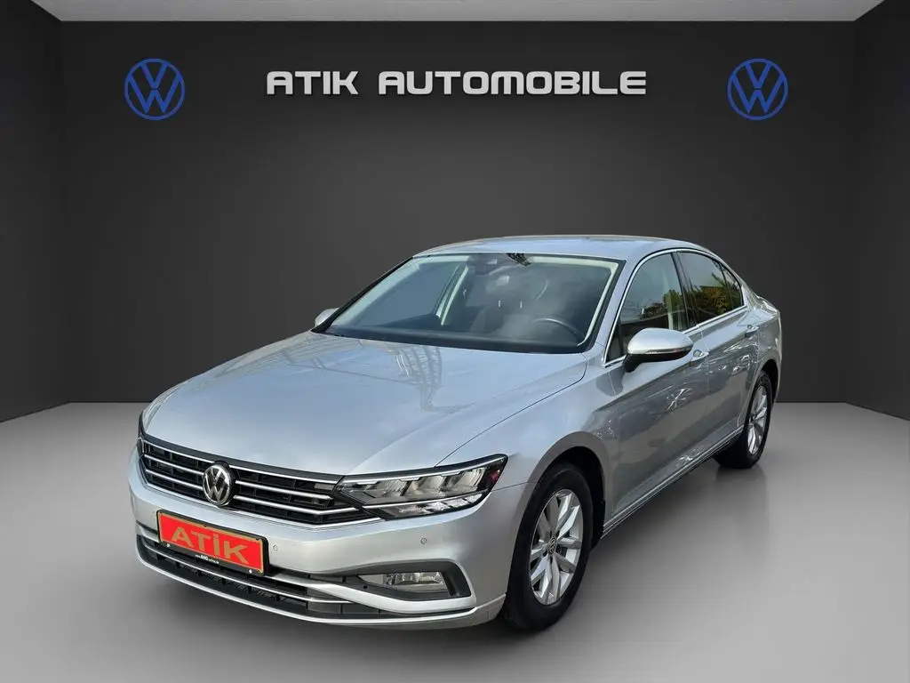 Photo 1 : Volkswagen Passat 2020 Diesel