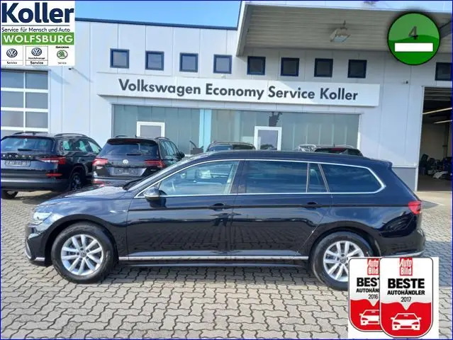 Photo 1 : Volkswagen Passat 2021 Petrol