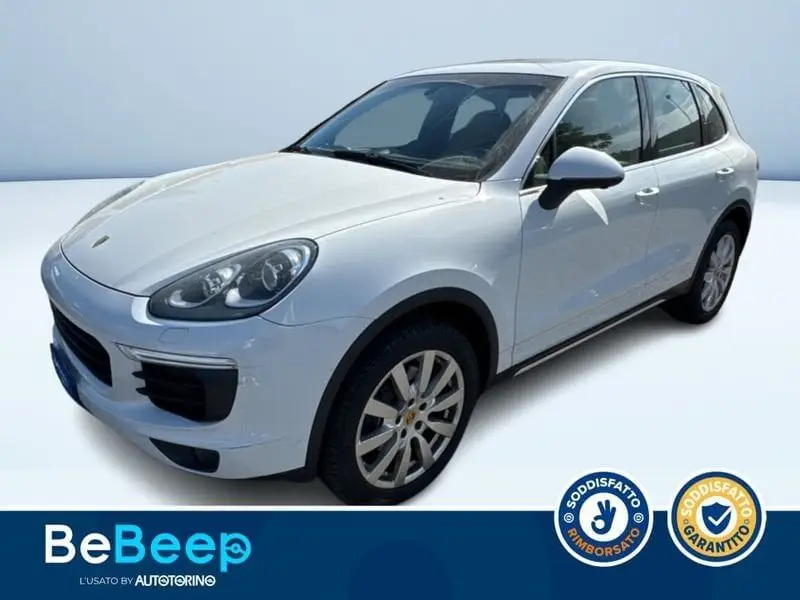 Photo 1 : Porsche Cayenne 2017 Essence