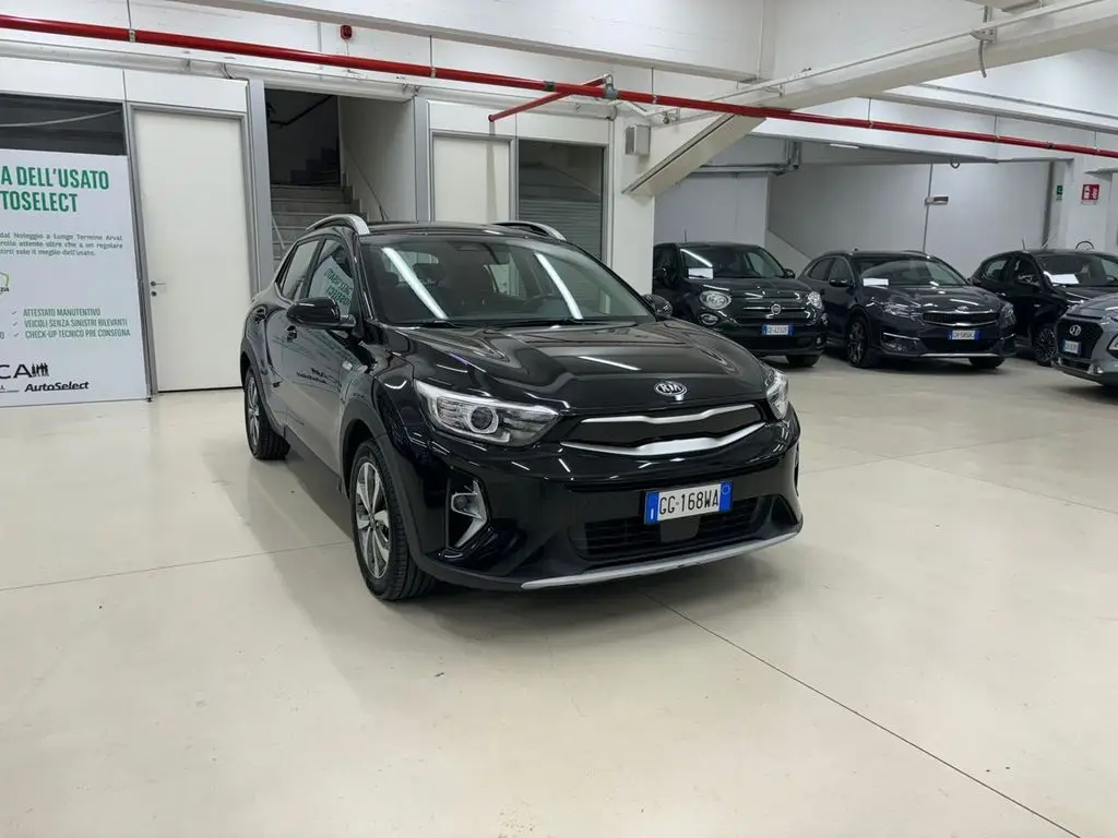 Photo 1 : Kia Stonic 2021 LPG