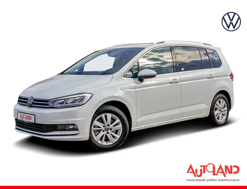 Photo 1 : Volkswagen Touran 2023 Essence