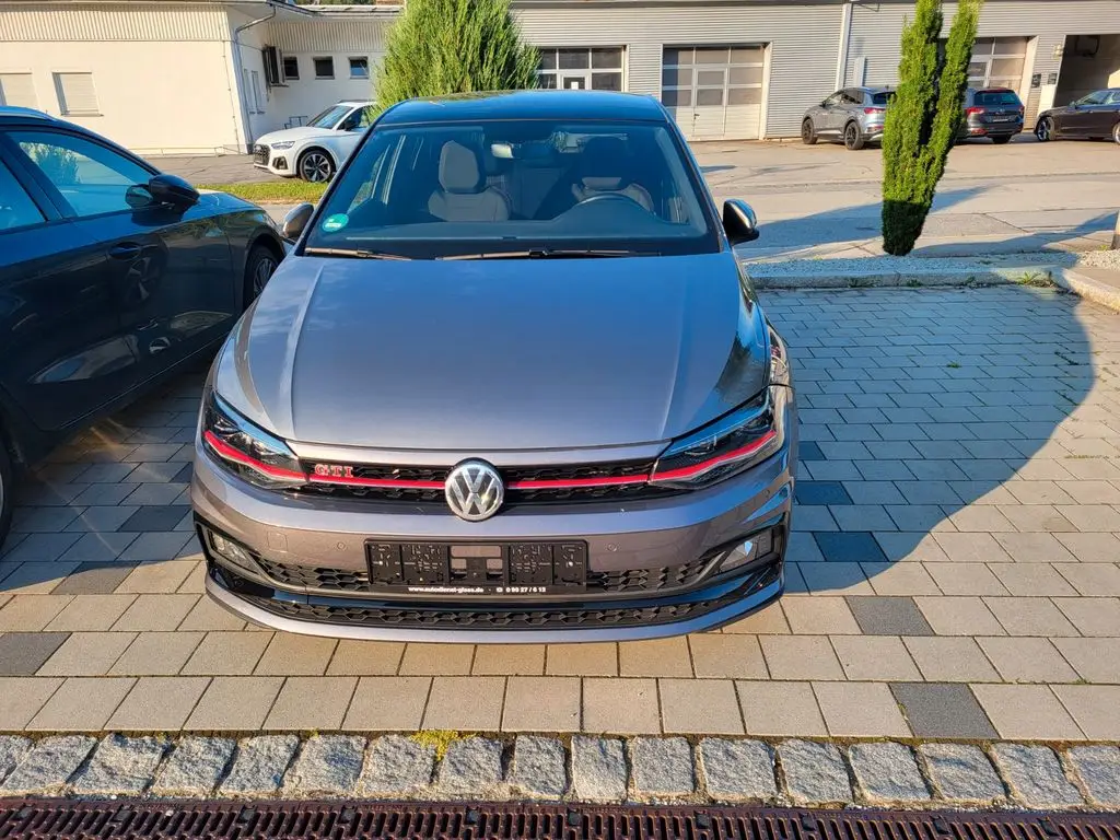 Photo 1 : Volkswagen Polo 2020 Petrol