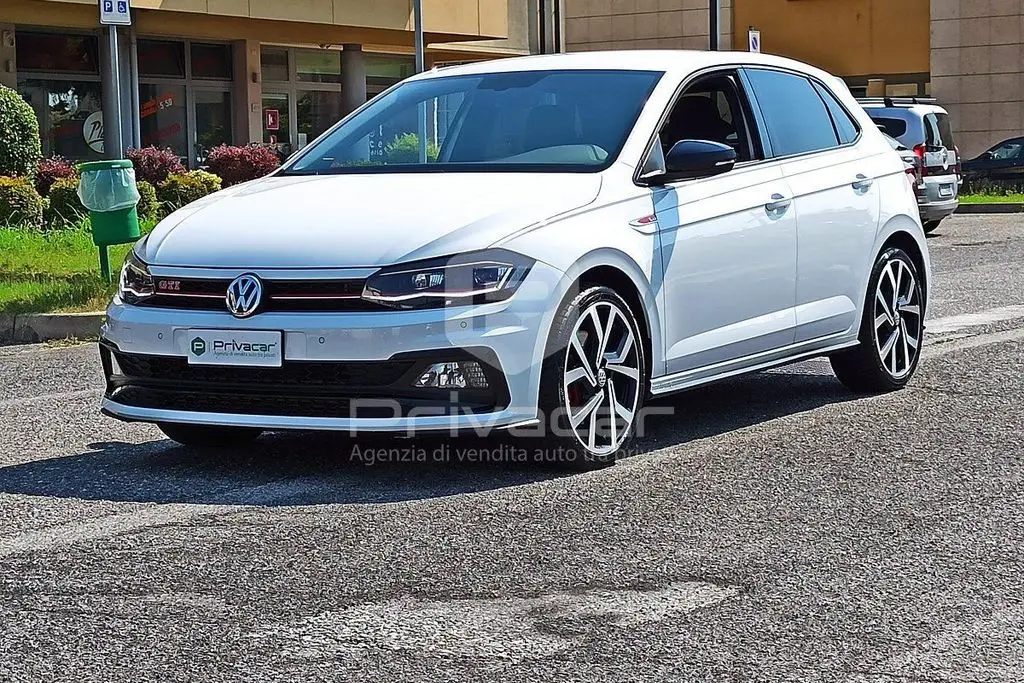 Photo 1 : Volkswagen Polo 2019 Essence