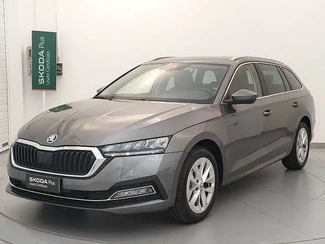 Photo 1 : Skoda Octavia 2023 Diesel