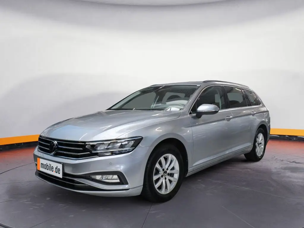 Photo 1 : Volkswagen Passat 2023 Diesel