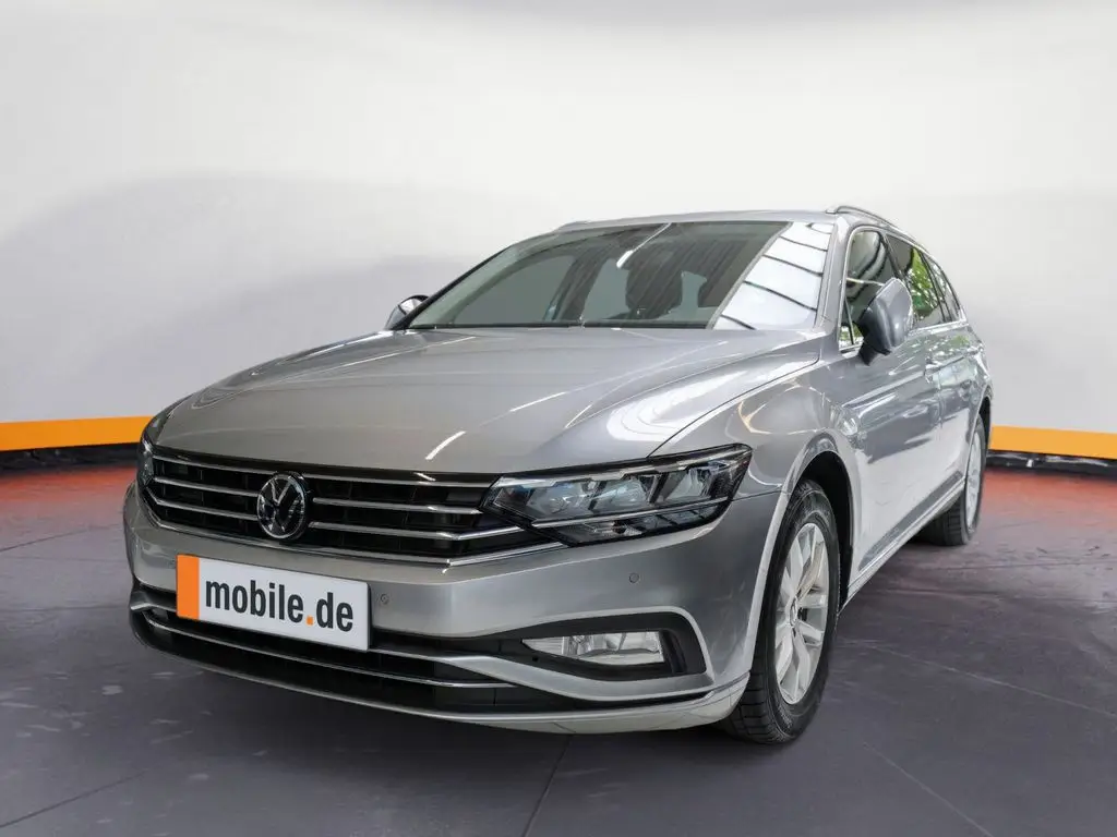 Photo 1 : Volkswagen Passat 2023 Diesel