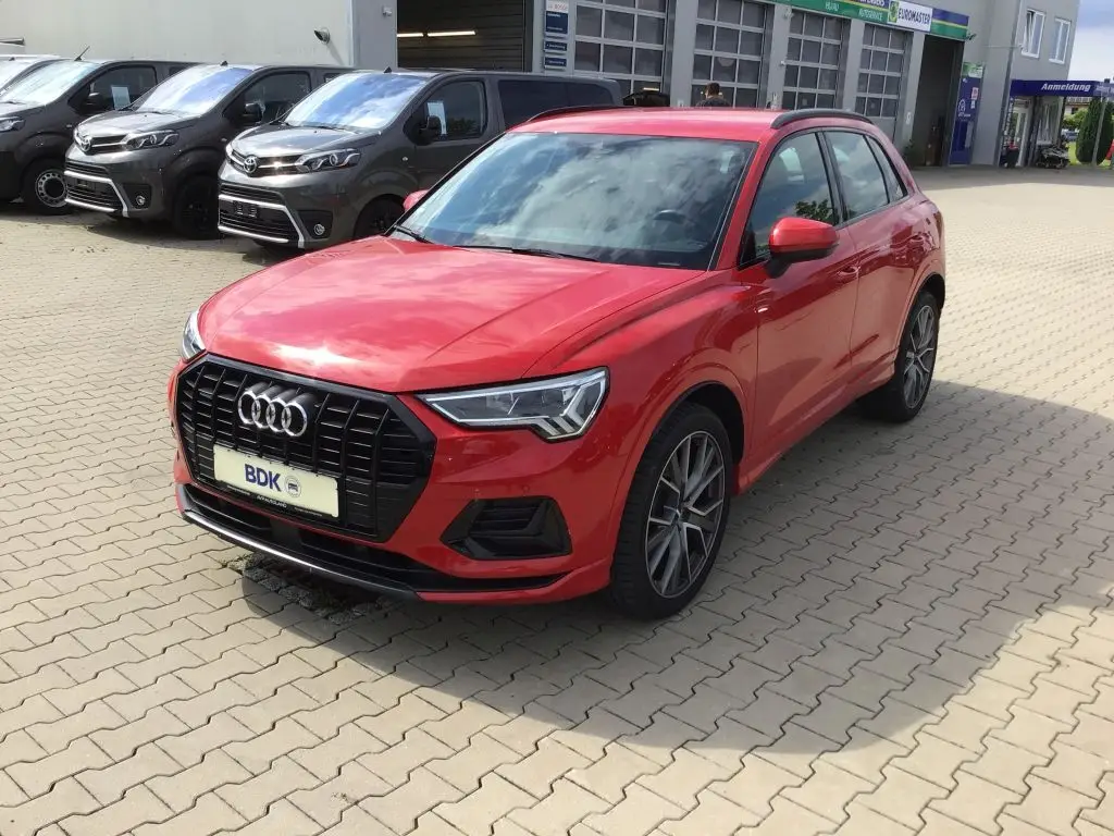 Photo 1 : Audi Q3 2020 Petrol