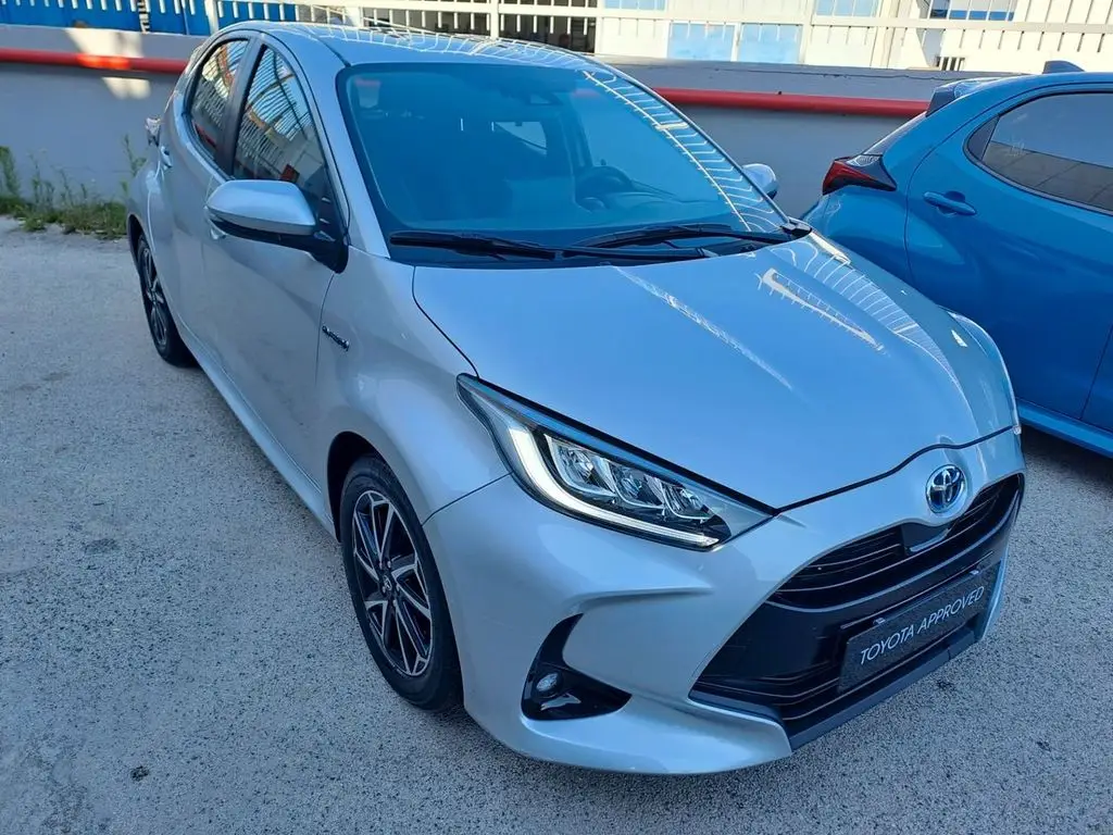 Photo 1 : Toyota Yaris 2021 Hybrid