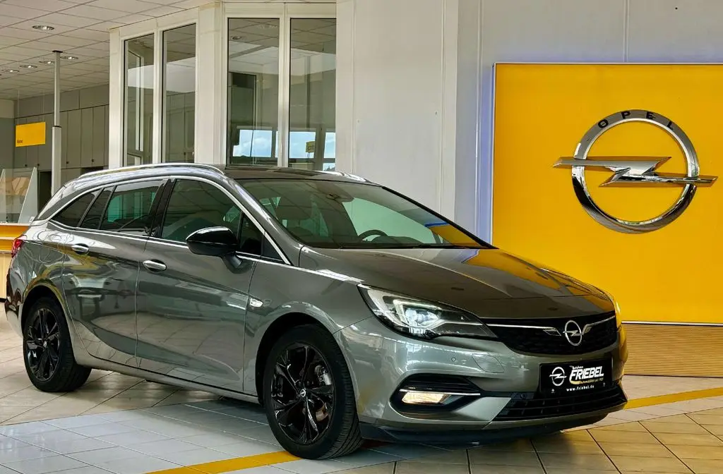 Photo 1 : Opel Astra 2020 Essence